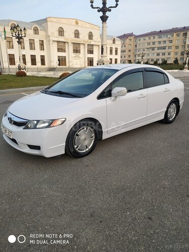Honda Civic 2010, 330,000 km - 1.3 л - Bakı