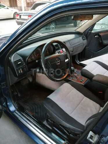 Mercedes C 240 1999, 275,000 km - 2.4 l - Gəncə