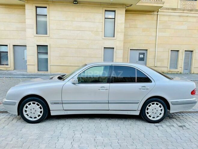 Mercedes E 240 2000, 280,000 km - 2.4 l - Bakı