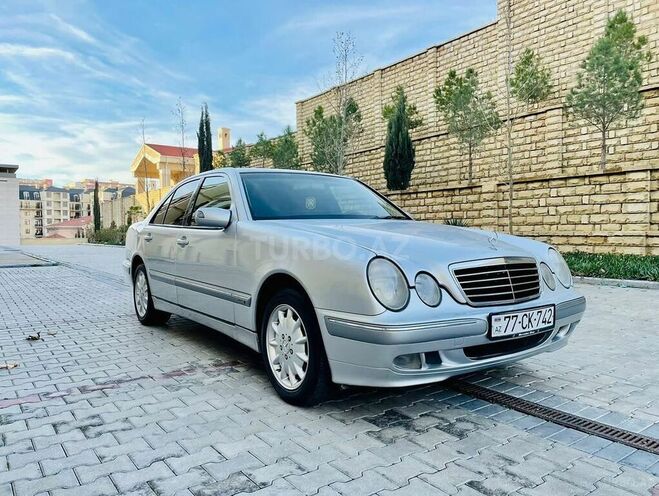 Mercedes E 240 2000, 280,000 km - 2.4 l - Bakı