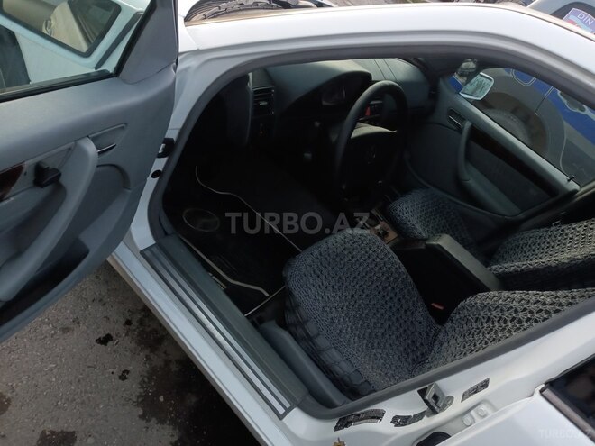 Mercedes C 230 1999, 285,436 km - 2.3 л - Sabirabad
