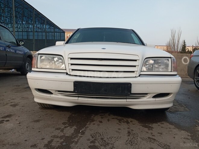 Mercedes C 230 1999, 285,436 km - 2.3 л - Sabirabad