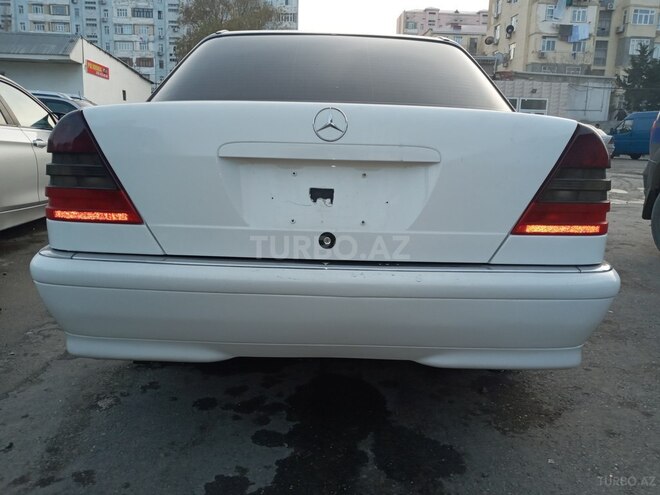 Mercedes C 230 1999, 285,436 km - 2.3 л - Sabirabad