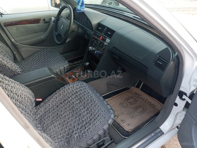 Mercedes C 230 1999, 285,436 km - 2.3 л - Sabirabad