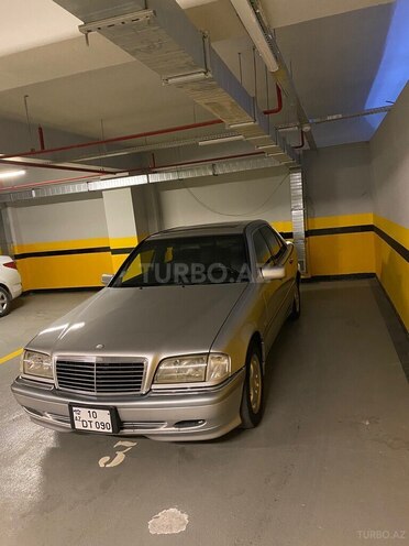 Mercedes C 240 2000, 360,700 km - 2.4 l - Bakı