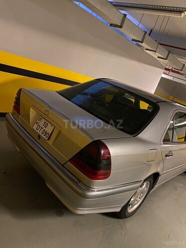 Mercedes C 240 2000, 360,700 km - 2.4 l - Bakı