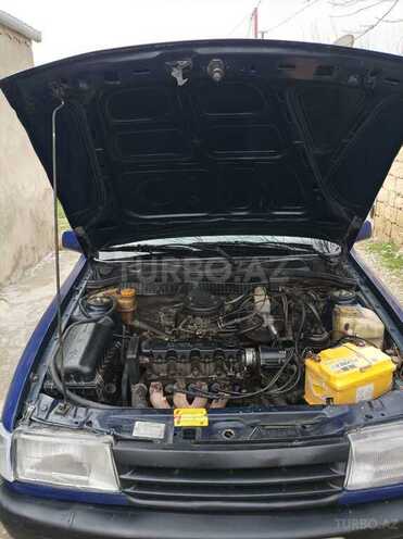 Opel Vectra 1992, 250,000 km - 1.6 l - Sumqayıt