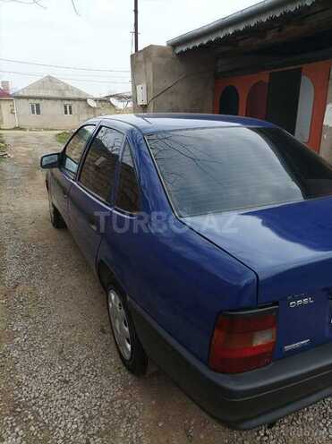 Opel Vectra 1992, 250,000 km - 1.6 l - Sumqayıt