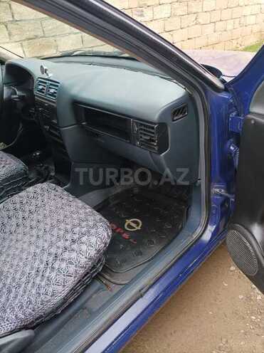 Opel Vectra 1992, 250,000 km - 1.6 l - Sumqayıt