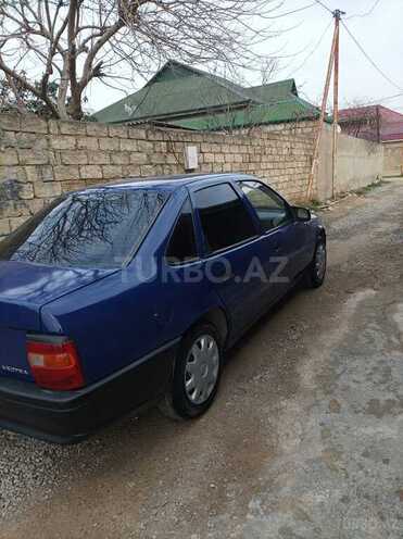 Opel Vectra 1992, 250,000 km - 1.6 l - Sumqayıt