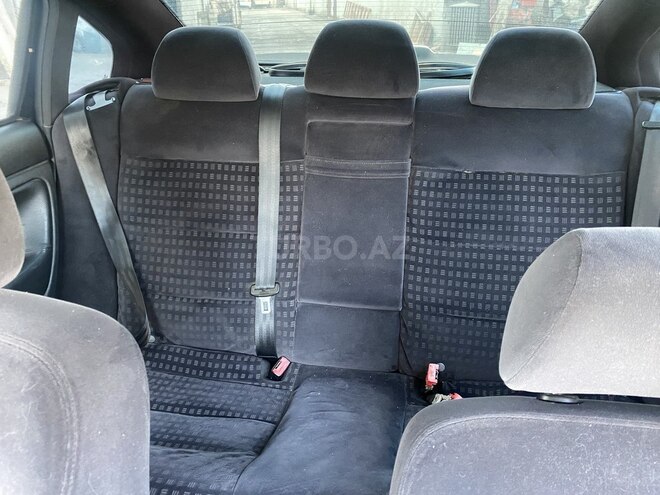 Volkswagen Passat 2001, 374,415 km - 2.0 л - Bakı