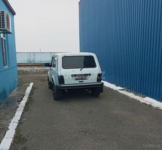 LADA (VAZ) Niva 2015, 120,000 km - 1.7 л - Saatlı