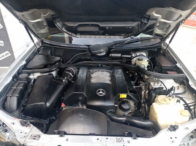 Mercedes E 320 1998, 257,000 km - 3.2 l - Bakı