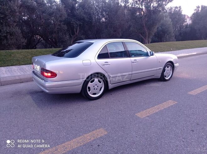 Mercedes E 320 1998, 257,000 km - 3.2 l - Bakı