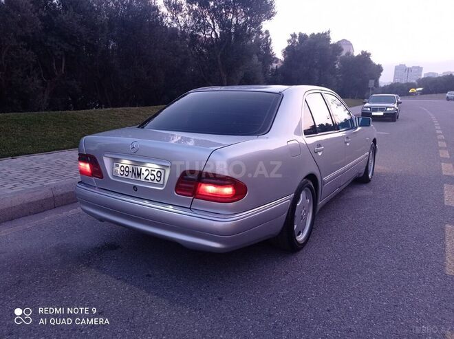 Mercedes E 320 1998, 257,000 km - 3.2 l - Bakı