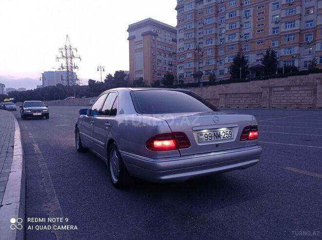 Mercedes E 320 1998, 257,000 km - 3.2 l - Bakı