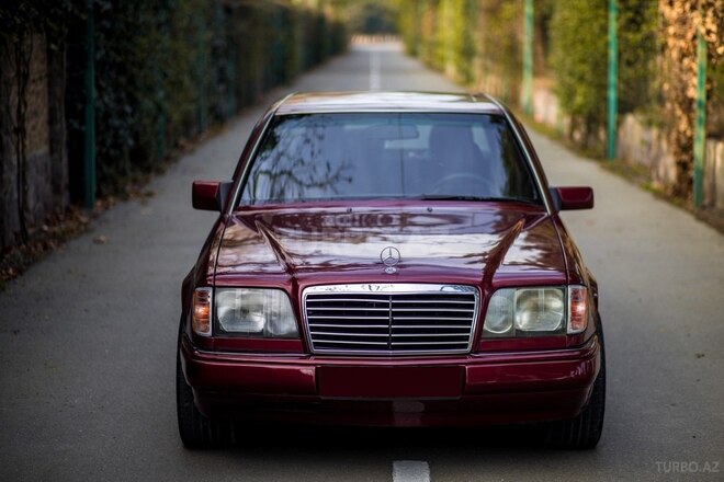 Mercedes E 220 1995, 380,142 km - 2.2 л - Bakı
