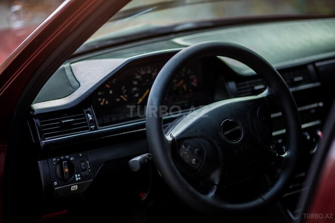 Mercedes E 220 1995, 380,142 km - 2.2 л - Bakı