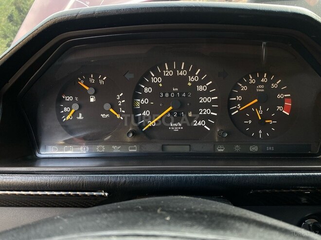 Mercedes E 220 1995, 380,142 km - 2.2 л - Bakı