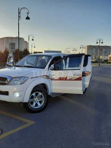 Toyota Hilux 2012, 200,000 km - 2.5 l - Bakı