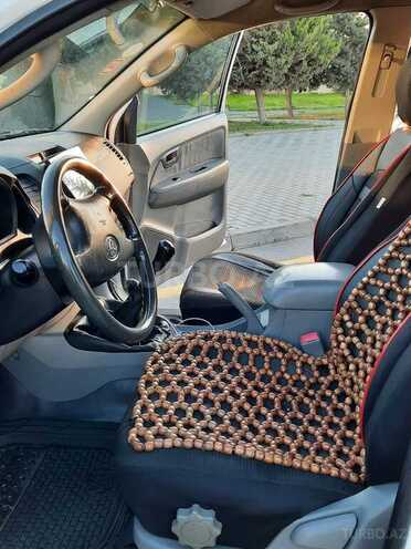 Toyota Hilux 2012, 200,000 km - 2.5 l - Bakı
