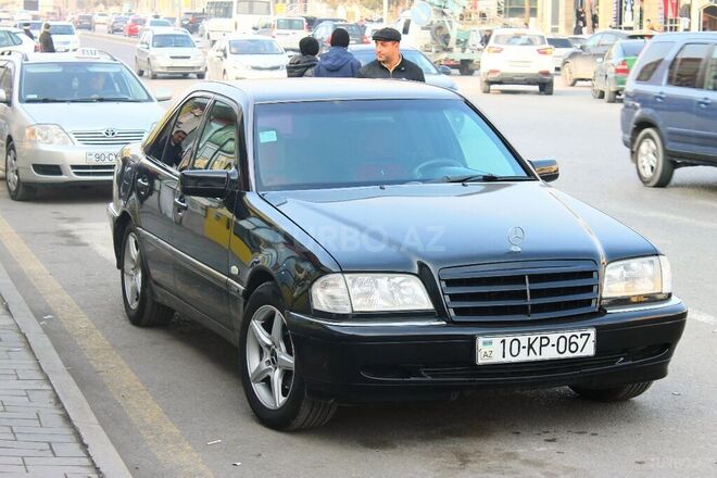 Mercedes C 200 1997, 301,000 km - 2.0 l - Bakı