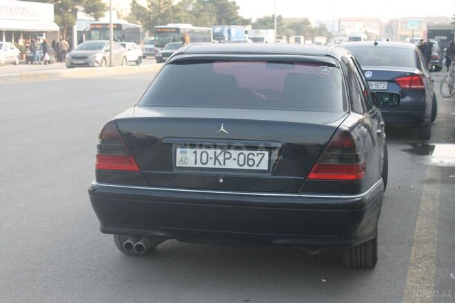 Mercedes C 200 1997, 301,000 km - 2.0 l - Bakı