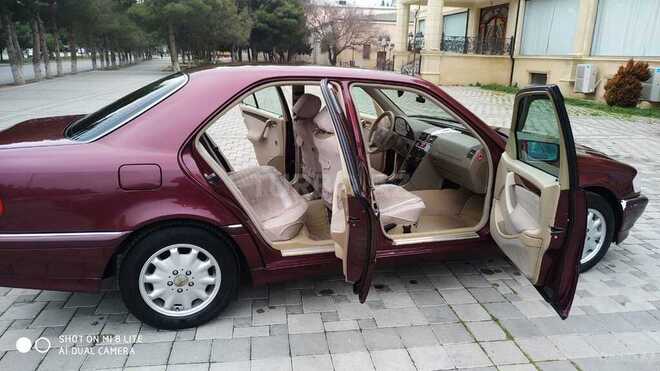 Mercedes C 200 1997, 298,000 km - 2.0 l - Sumqayıt