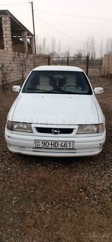 Opel Vectra 1995, 365,396 km - 2.0 l - Qusar