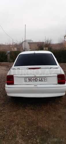 Opel Vectra 1995, 365,396 km - 2.0 l - Qusar