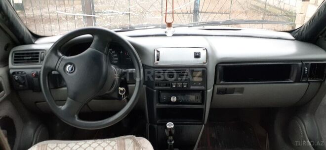 Opel Vectra 1995, 365,396 km - 2.0 l - Qusar