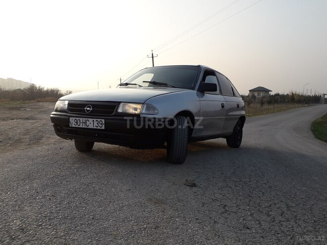 Opel Astra 1994, 412,352 km - 1.6 l - Sumqayıt
