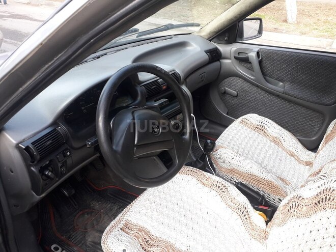 Opel Astra 1994, 412,352 km - 1.6 l - Sumqayıt