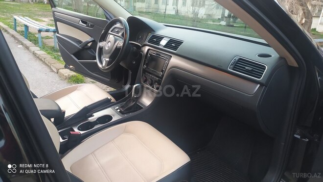 Volkswagen Passat 2014, 100,000 km - 1.8 l - Bakı