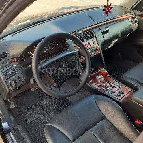 Mercedes E 240 1998, 232,281 km - 2.4 л - Bakı