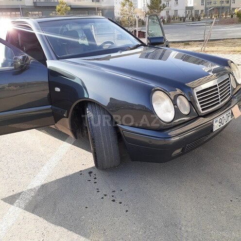 Mercedes E 240 1998, 232,281 km - 2.4 л - Bakı