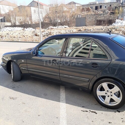 Mercedes E 240 1998, 232,281 km - 2.4 л - Bakı