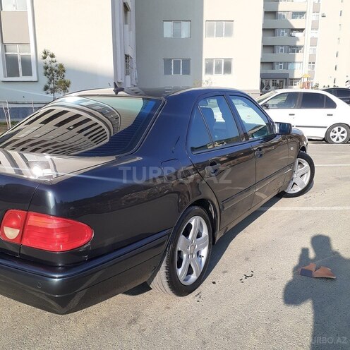 Mercedes E 240 1998, 232,281 km - 2.4 л - Bakı