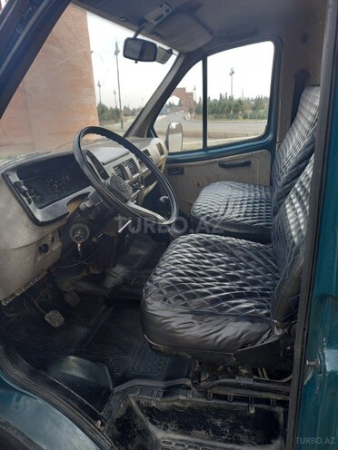 GAZ  1999, 150,000 km - 2.4 l - Gəncə