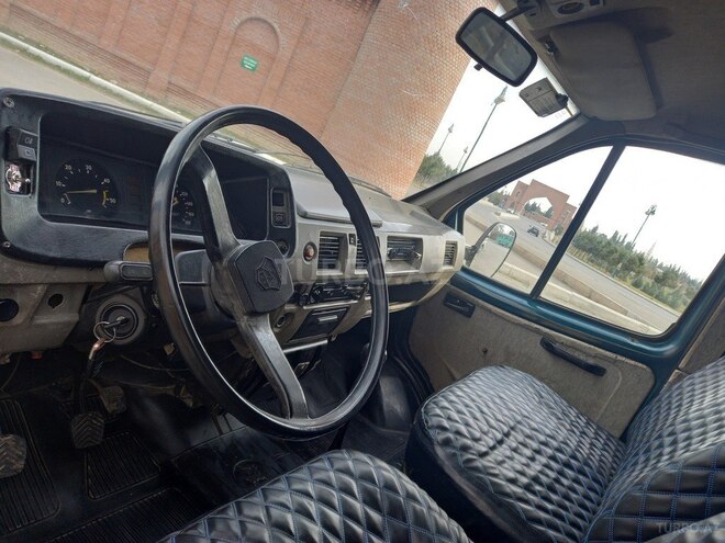 GAZ  1999, 150,000 km - 2.4 l - Gəncə