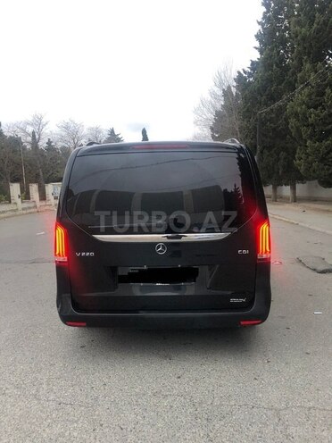 Mercedes V 220 2014, 300,000 km - 2.2 l - Bakı