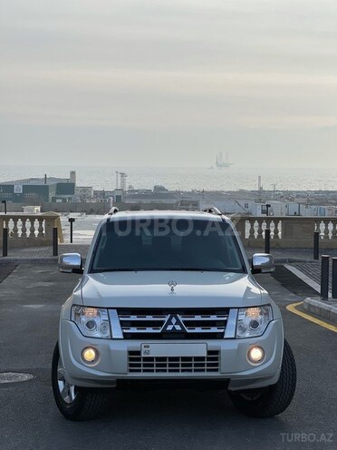 Mitsubishi Pajero 2013, 106,000 km - 3.5 l - Bakı