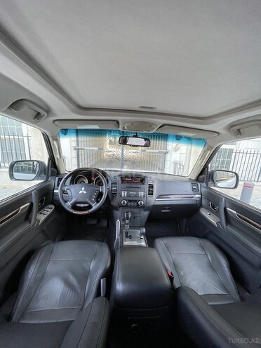 Mitsubishi Pajero 2013, 106,000 km - 3.5 l - Bakı