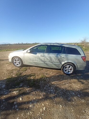 Opel Astra 2005, 263,000 km - 1.8 л - Qusar