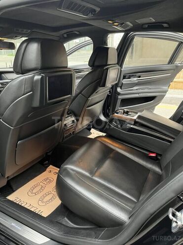 BMW 750 2010, 233,000 km - 4.4 l - Gəncə