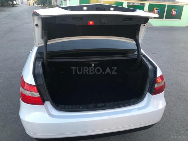 Mercedes E 220 2011, 298,000 km - 2.2 l - Bakı
