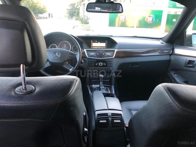 Mercedes E 220 2011, 298,000 km - 2.2 l - Bakı