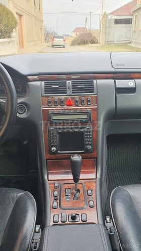Mercedes E 240 1999, 340,000 km - 2.4 l - Gəncə