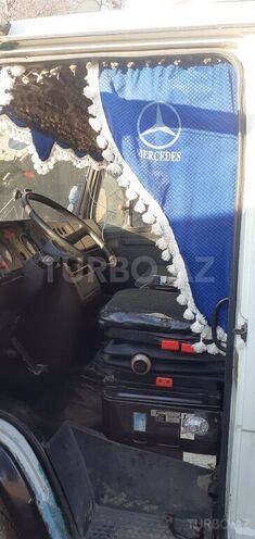Mercedes 709 D 1995, 290,996 km - 4.0 л - Astara