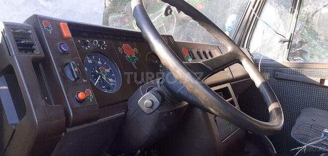 Mercedes 709 D 1995, 290,996 km - 4.0 л - Astara